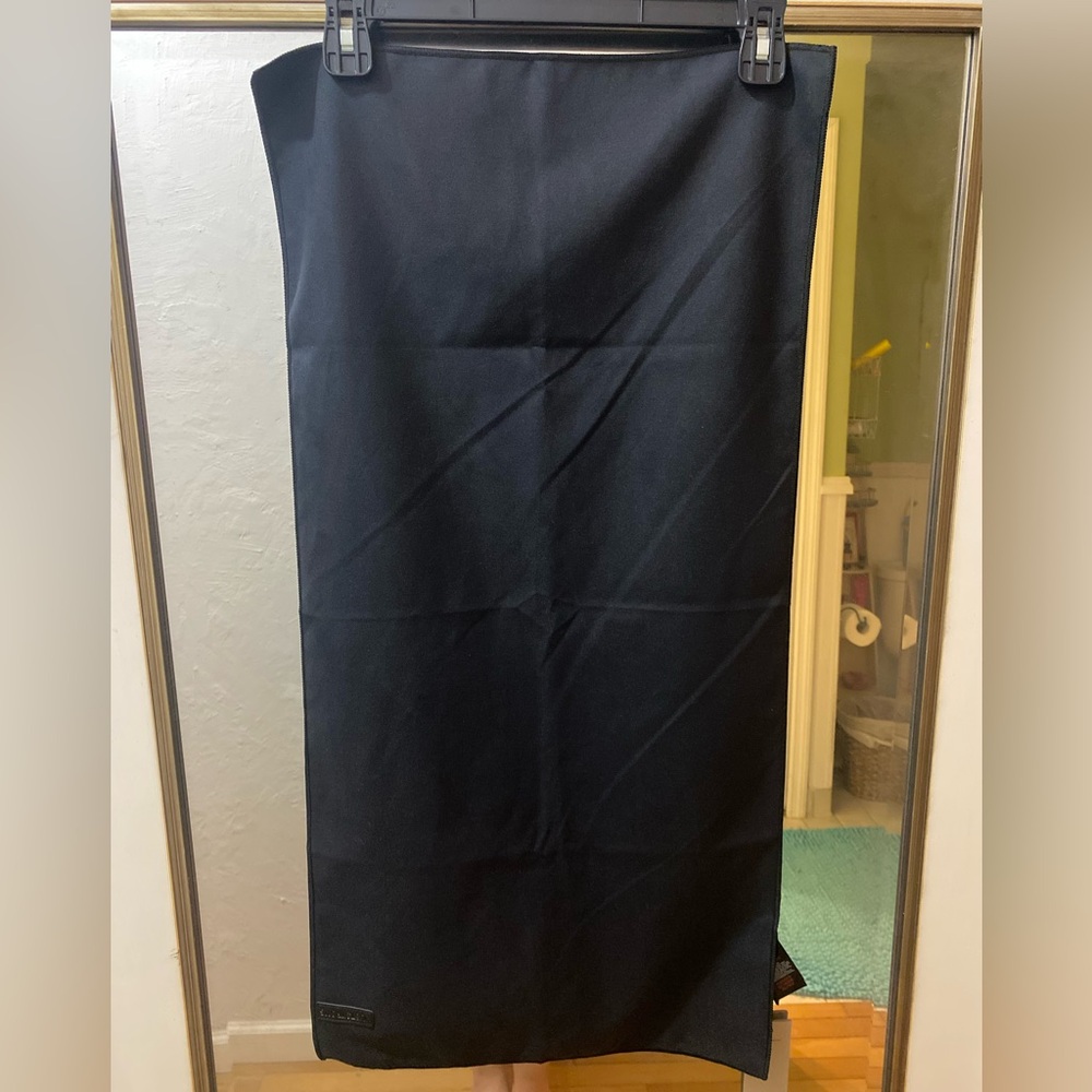 JUST STRONG Microfiber Black Towel